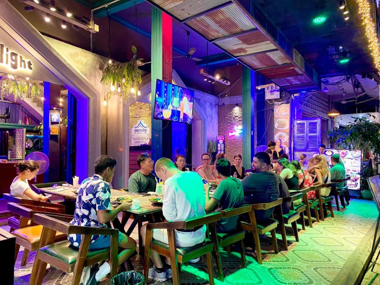 Moonlight Villa Phnom Penh Bagian luar foto